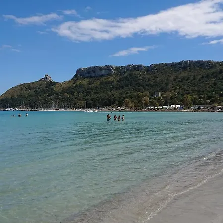 ֍relax ֍comfort ֍beach ֍nature ֍cagliari Downtown דירה קליארי